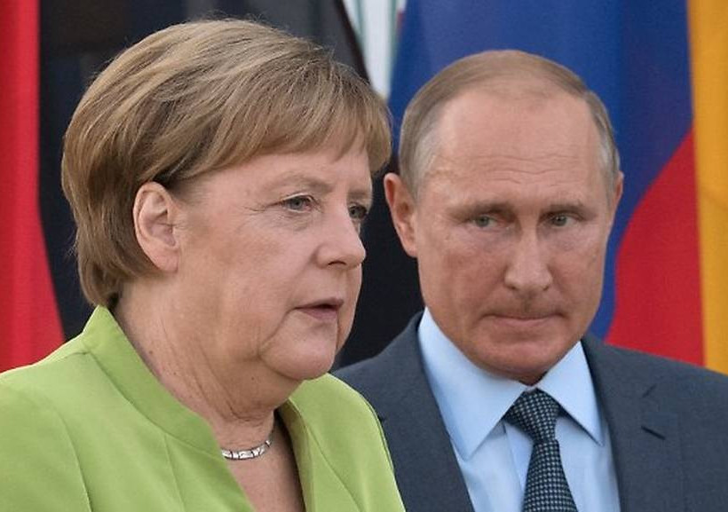 Με τους καλύτερους οιωνούς άρχισε η πολυαναμενόμενη συνάντηση Πούτιν – Μέρκελ (vids+pics)