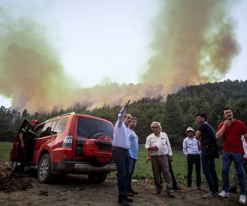 Φωτιά Ηλεία: Ολονύχτια μάχη με τις φλόγες - Φοβούνται για αναζωπυρώσεις στη Δαφνιώτισσα