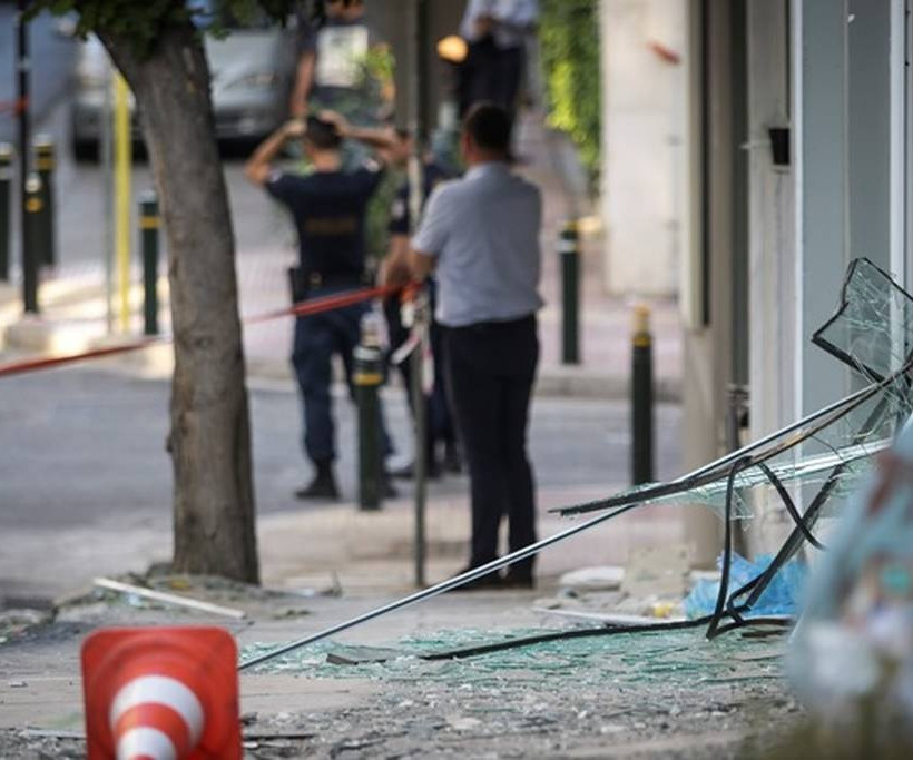 Συναγερμός για ισχυρή έκρηξη στον Πειραιά: Οι κινήσεις των υπόπτων και ο στόχος (pics-vid)