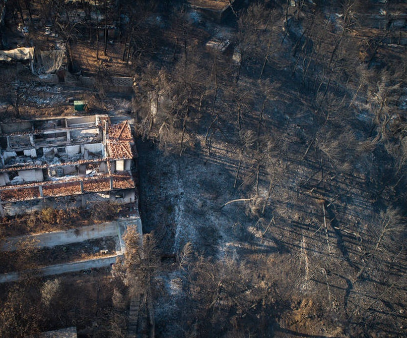 Το Μάτι από ψηλά, έναν μήνα με την φονική πυρκαγιά (pics)