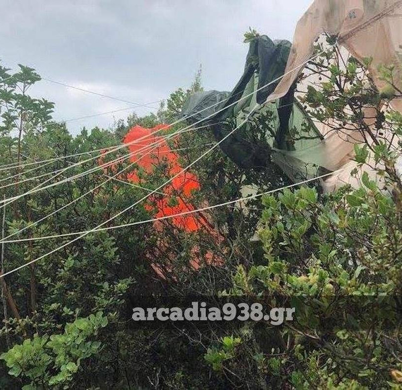 Πτώση αεροσκάφους Πολεμικής Αεροπορίας: Οι πρώτες εικόνες από το σημείο