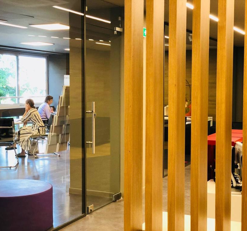 Νέα υπερσύγχρονα campuses για το Μητροπολιτικό Κολλέγιο  στον Πειραιά και το κέντρο της Αθήνας