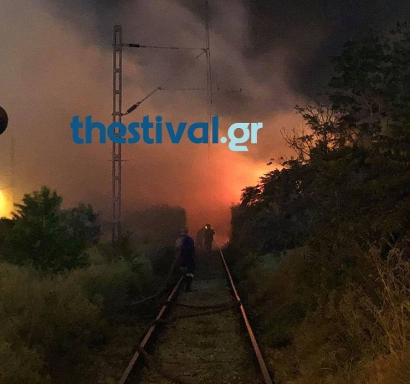Φωτιά στο Δενδροπόταμο Θεσσαλονίκης (pics&vid)
