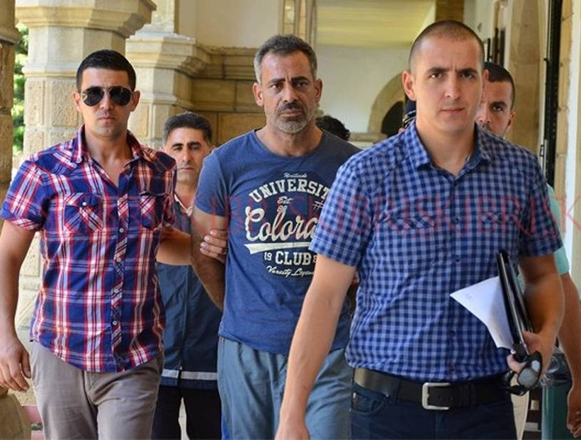 Φρίκη στα Κατεχόμενα: Σύζυγος και γιος στραγγάλισαν και έλιωσαν το κρανίο 45χρονης (pics)