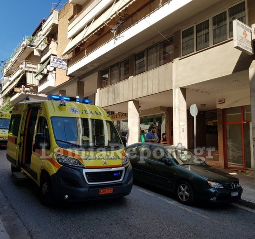 Τραγωδία στη Λαμία: Βουτιά θανάτου για άνδρα στο κέντρο της πόλης (pics)