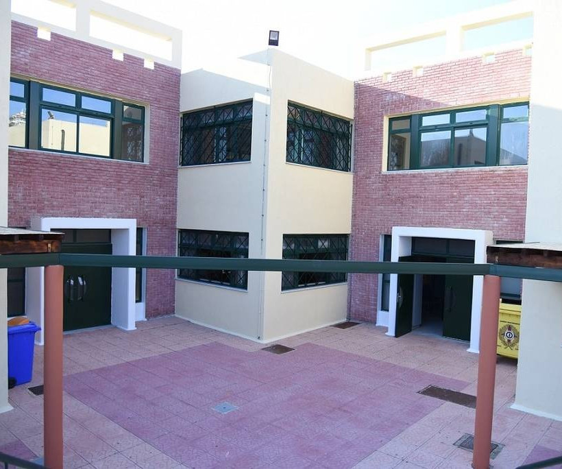 2ο Γυμνάσιο Νέας Μάκρης (Νέος Βουτζάς)