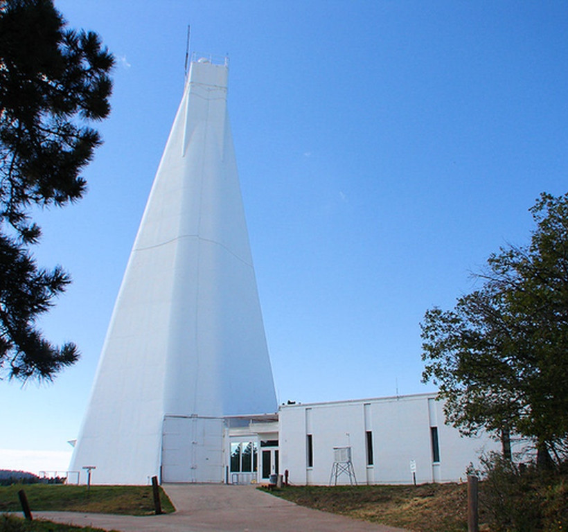 Επικοινώνησαν μαζί μας εξωγήινοι; To FBI εκκένωσε εσπευσμένα αστεροσκοπείο – Οργιάζουν οι φήμες