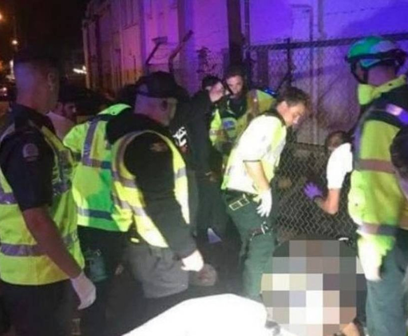 Λονδίνο: Αυτοκίνητο έπεσε πάνω σε πεζούς έξω από τέμενος