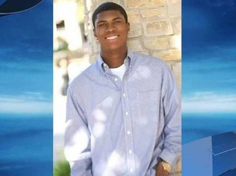 Ζάκυνθος: Ξεκινάει η δίκη για την δολοφονία του Μπακάρι Χέντερσον - Τι λένε οι γονείς του θύματος