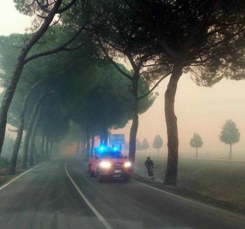 Φωτιά: Πύρινη κόλαση στην Τοσκάνη – Τεράστια επιχείρηση εκκένωσης (Pics)