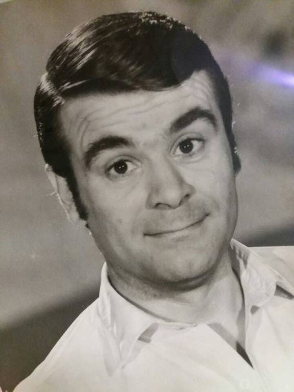 Έκτακτο: Πέθανε ο αγαπλημένος ηθοποιός Γιώργος Παπαζήσης