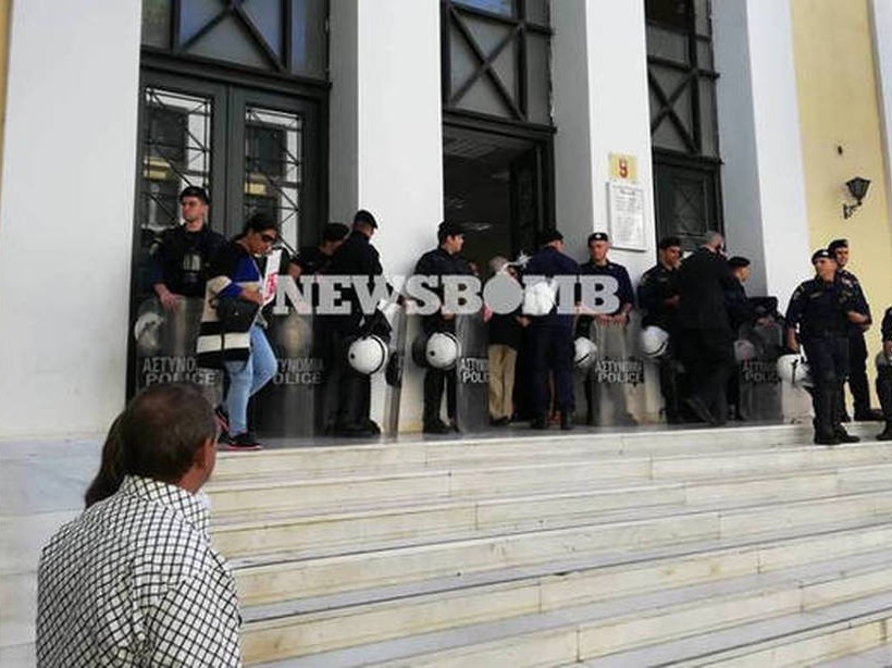 «Βρισκόμουν σε έντονη ταραχή», υποστηρίζει ο κοσμηματοπώλης για το θάνατο του Ζακ Κωστόπουλου