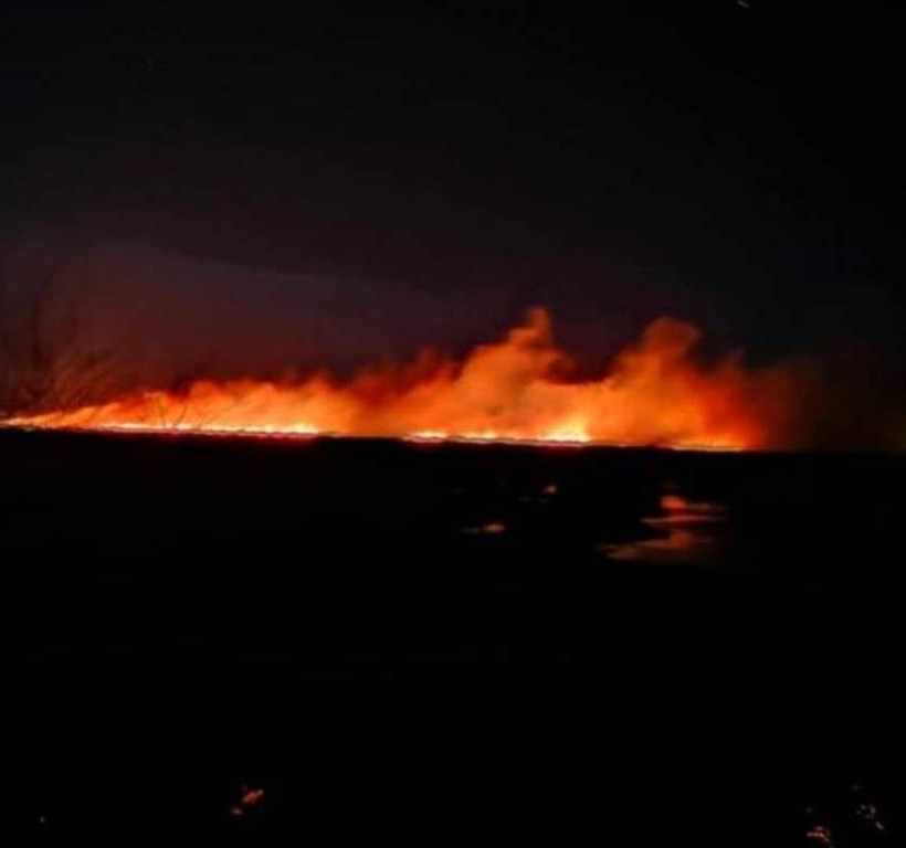«Κόλαση» φωτιάς στην Αχαΐα - Η πυρκαγιά απειλεί τον αρχαιολογικό χώρο του Τείχους των Δυμαίων