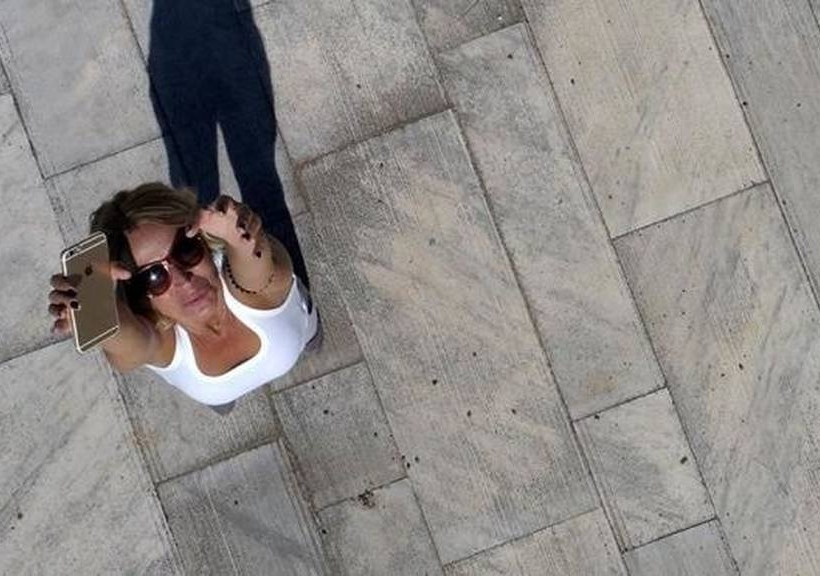 Θλίψη στη σόουμπιζ: Πέθανε ξαφνικά στον ύπνο της η Έφη Τσιτούμη (pics)