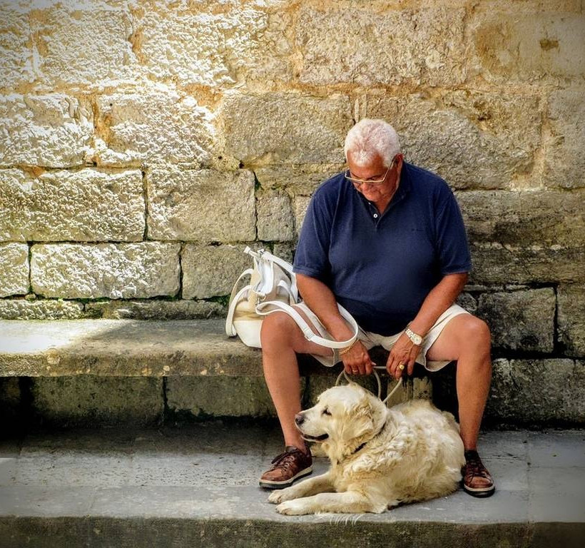 Σας αφορά: Σε ποιους καταβάλλεται σήμερα έκτακτη οικονομική ενίσχυση