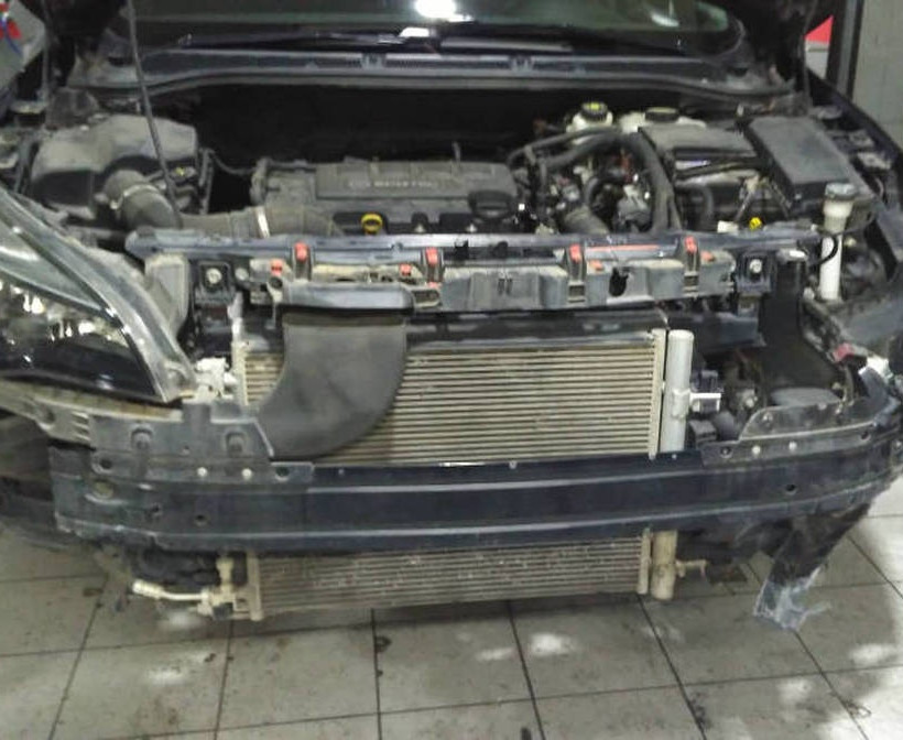 Κοζάνη: Έλυσε τη μηχανή του αυτοκινήτου και έπαθε το ΣΟΚ της ζωής του με αυτό που είδε μέσα! (vid)