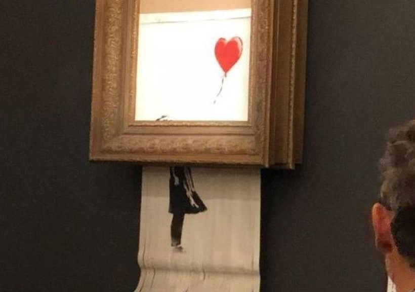 Σκηνές σοκ στον οίκο Sotheby's: Κομματιάστηκε «Το Κορίτσι με το Μπαλόνι» του Μπάνκσι - Δείτε βίντεο