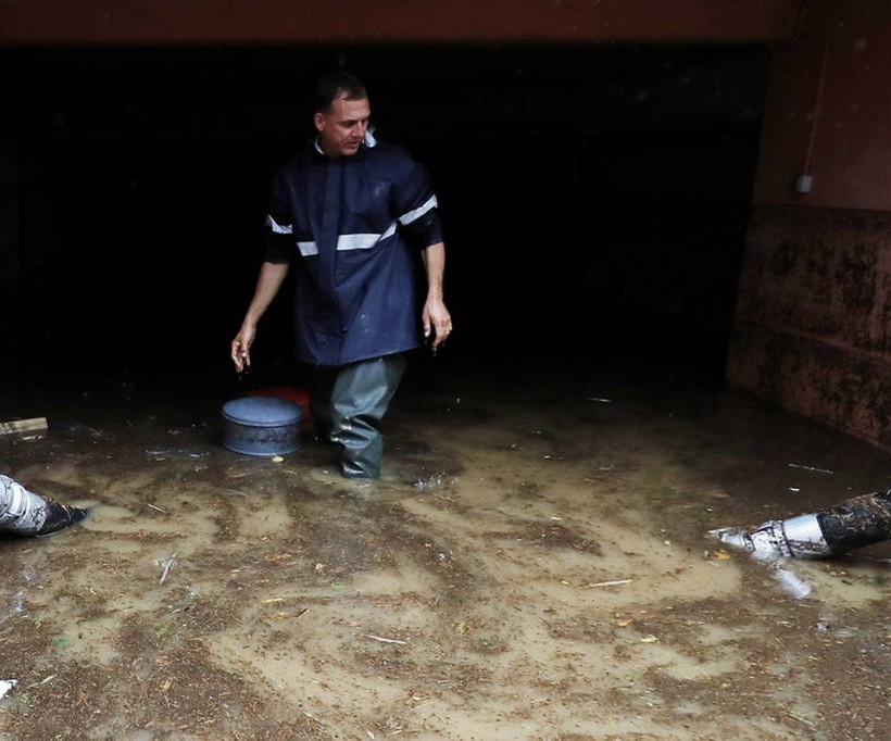 Τραγωδία στη Γαλλία: Δύο νεκροί από ορμητικούς χειμάρρους 