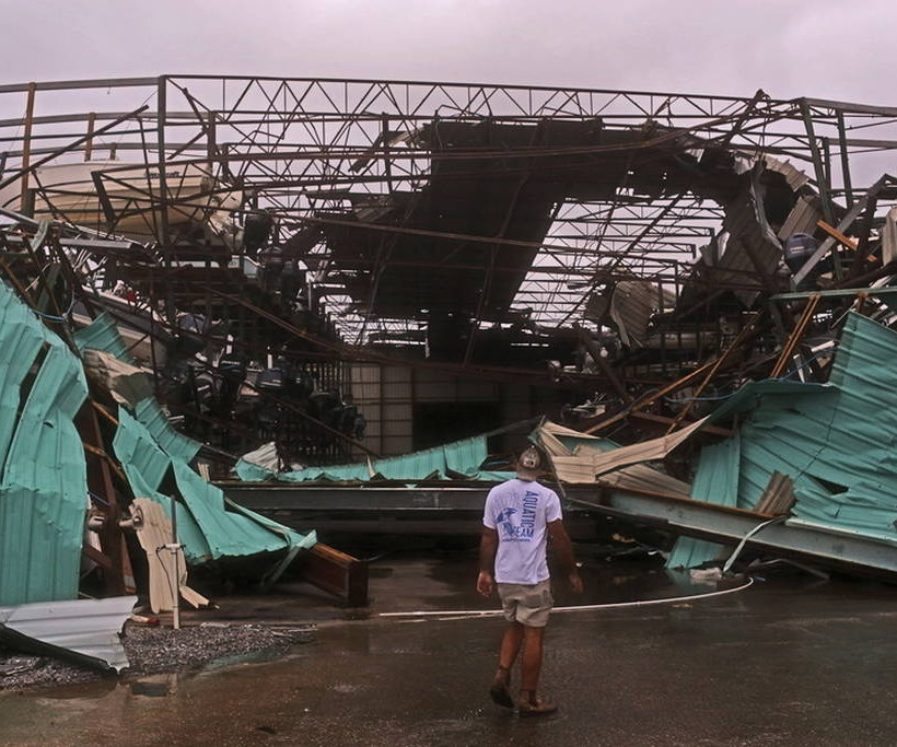 Σάρωσε τη Φλόριντα ο κυκλώνας Μάικλ: Ένας νεκρός - Τεράστιες καταστροφές (pics+vid)