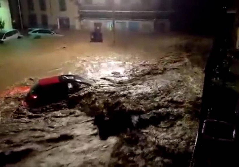 Εικόνες Αποκάλυψης στη Μαγιόρκα: Στους 12 οι νεκροί από τις φονικές πλημμύρες (vids+pics)