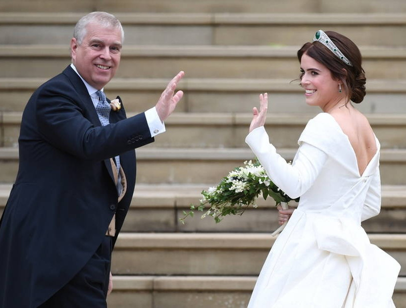 Βρετανία: Ο παραμυθένιος γάμος της πριγκίπισσας Ευγενίας (pics+vid)