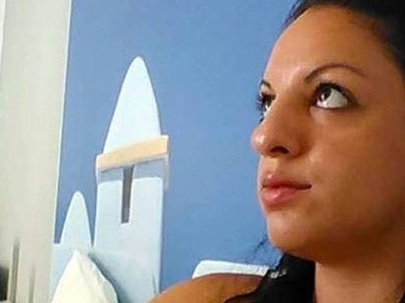 Δώρα Ζέμπερη: Καταγγελία - σοκ από τη μητέρα της 32χρονης εφοριακού (vid)