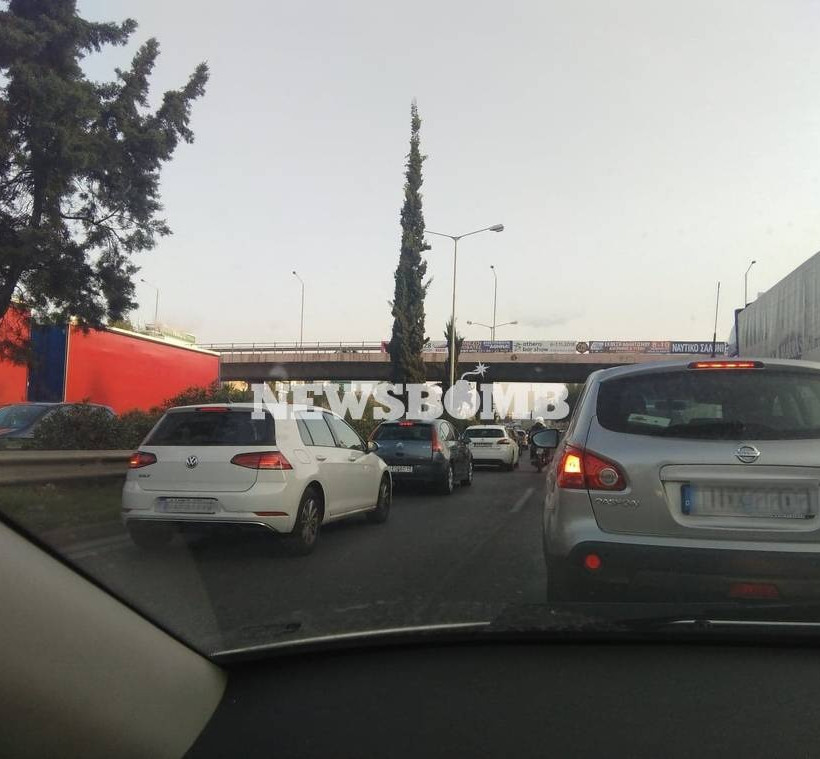 Κίνηση ΤΩΡΑ στους δρόμους: Πού παρατηρούνται προβλήματα