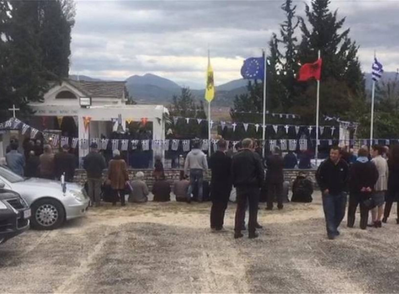 Αργυρόκαστρο: Ομογενής ύψωσε την ελληνική σημαία, την κατέβασαν και άνοιξε πυρ