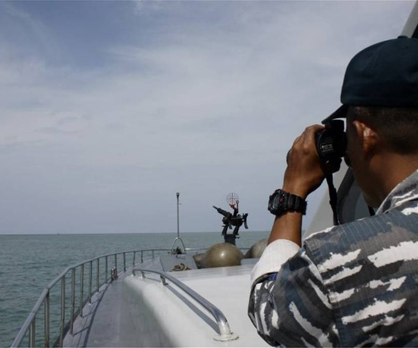 Ανείπωτη τραγωδία στην Ινδονησία: «Ξεβράζει» πτώματα η θάλασσα (vids+pics)