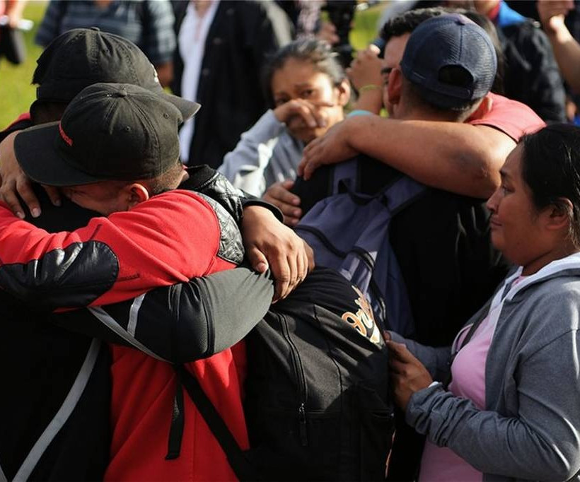 Τραμπ για καραβάνι μεταναστών: «Εισβολή στη χώρα μας, ο στρατός σάς περιμένει»
