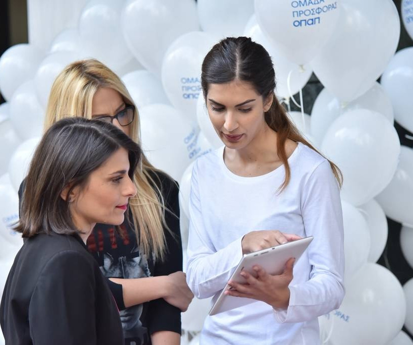 O κόσμος ενημερώνεται για την εφαρμογή Ομάδα Προσφοράς και το έργο του ΟΠΑΠ στα Παιδιατρικά Νοσοκομεία