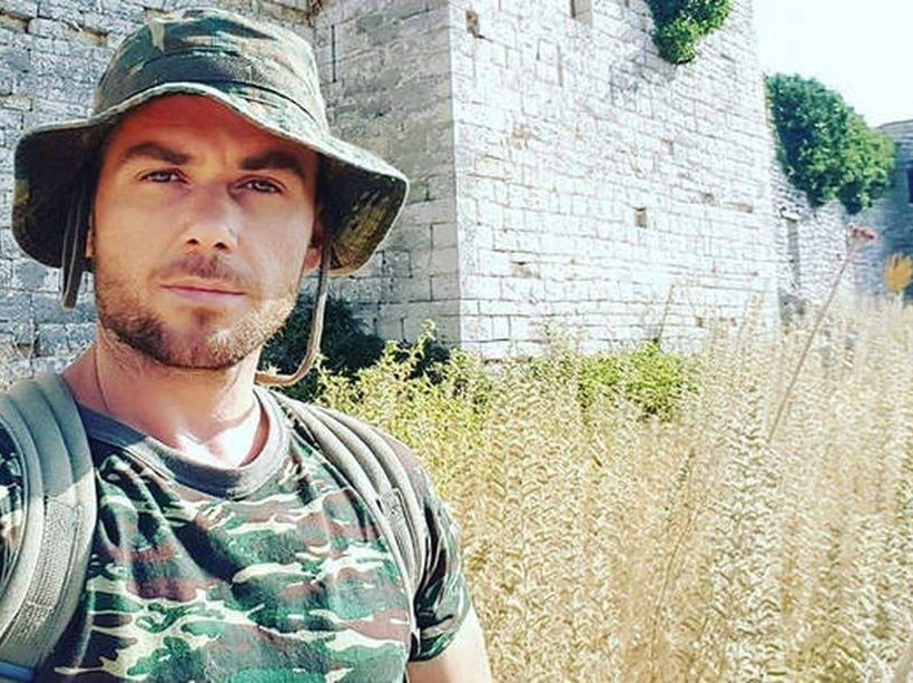 Κωνσταντίνος Κατσίφας: Συγκλονίζει η αδερφή του - Οι Αλβανοί κομάντος έστρεψαν όπλο και στους γονείς