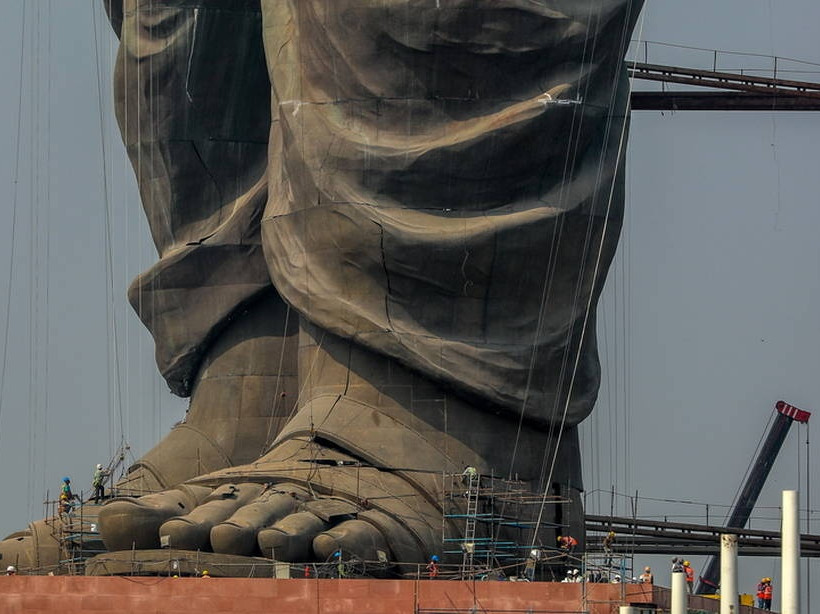 Εντυπωσιακό! Αυτό είναι το υψηλότερο άγαλμα στον κόσμο (pics)