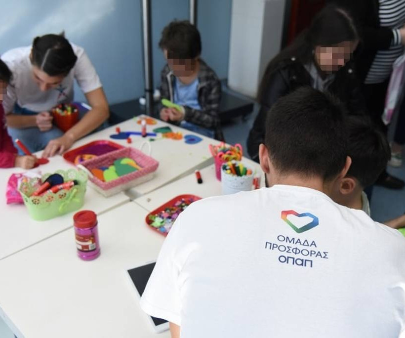 Γιατροί και νοσηλευτές των παιδιατρικών νοσοκομείων μάς καλούν να μπούμε στην «Ομάδα Προσφοράς ΟΠΑΠ»