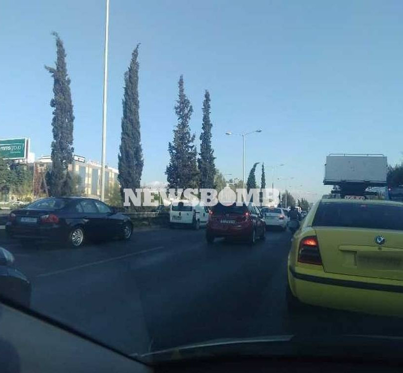 Κίνηση ΤΩΡΑ στους δρόμους της Αθήνας: Πού παρατηρούνται προβλήματα