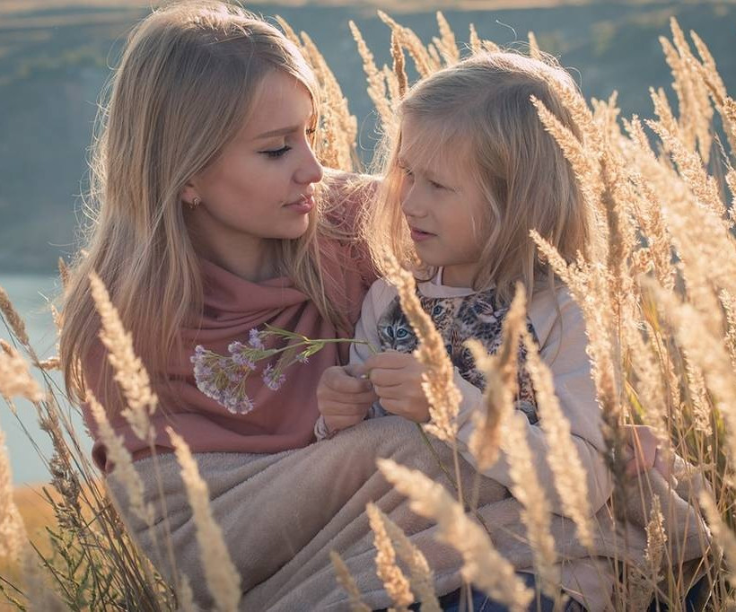 ΟΠΕΚΑ: Είστε μητέρα; Προλάβετε το επίδομα των 1.000 ευρώ - Κλείνουν οι αιτήσεις 