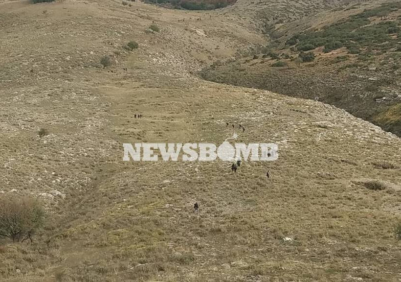 Η Ελλάδα αποχαιρετά τον Κωνσταντίνο Κατσίφα - Οδύνη, σπαραγμός και ενταση στους Βουλιαράτες