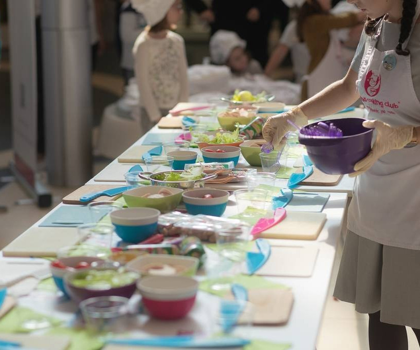 Μικροί chefs μαγείρεψαν... με κοτοπαριζάκι ΠΙΝΔΟΣ!