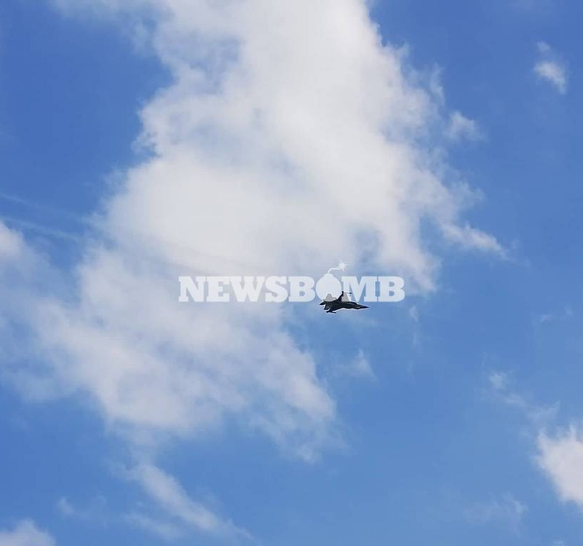 Μυτιλήνη: Έκλεψε την παράσταση η επίδειξη αεροσκάφους F–16  της ΠΑ «ΖΕΥΣ» (pics+vid)