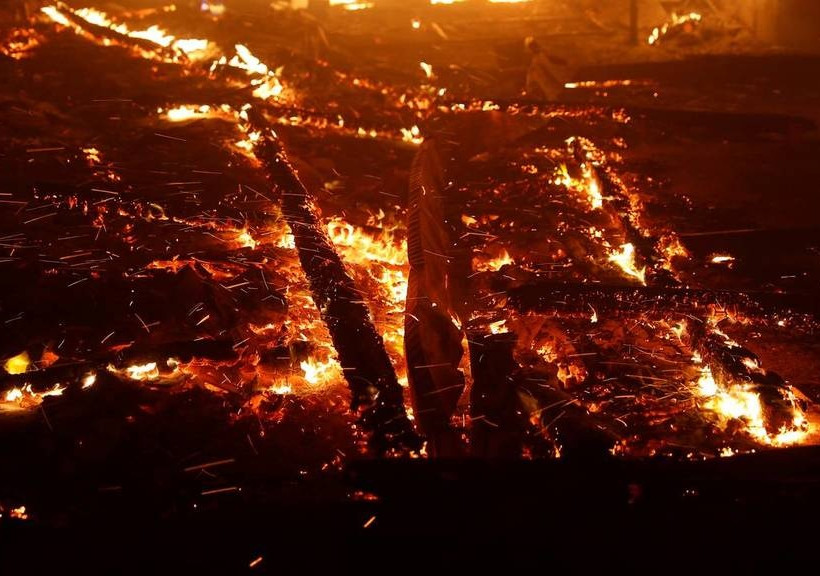 «Κόλαση» φωτιάς στην Καλιφόρνια: Τουλάχιστον εννέα νεκροί - Δεκάδες αγνοούμενοι (pics)