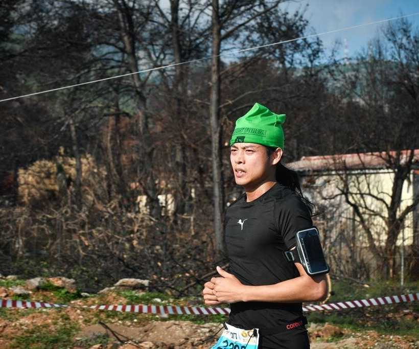 Συγκίνηση: Χιλιάδες μαραθωνοδρόμοι διένυσαν 4 χιλιόμετρα καμένης γης (pics)