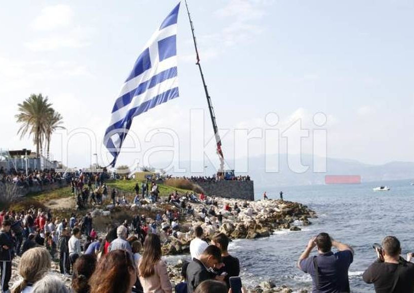 «Έσχισε» τον ουρανό του Ηρακλείου το F-16 με χειριστή τον Δ. Βολακάκη