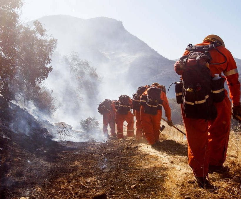 Φρίκη δίχως τέλος: Ανεξέλεγκτες οι φονικές πυρκαγιές στην Καλιφόρνια – Στους 44 οι νεκροί (Vids)