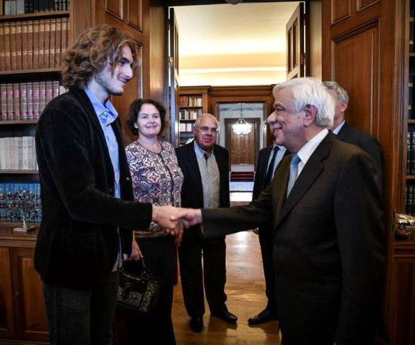 Στο Προεδρικό Μέγαρο ο Στέφανος Τσιτσιπάς: Νιώθω υπερήφανος που παίζω για τα ελληνικά χρώματα