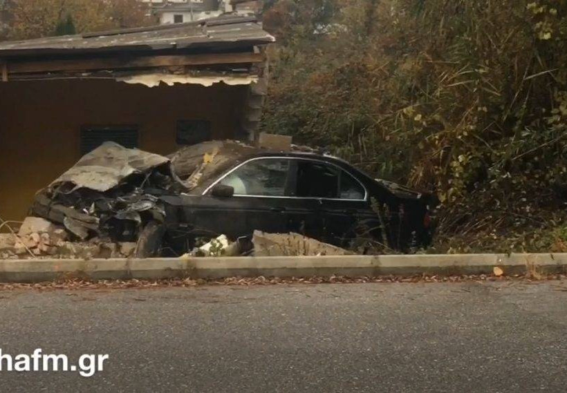 Τρομακτικό τροχαίο στην Καστοριά κοντά σε σχολείο (pics - vid)