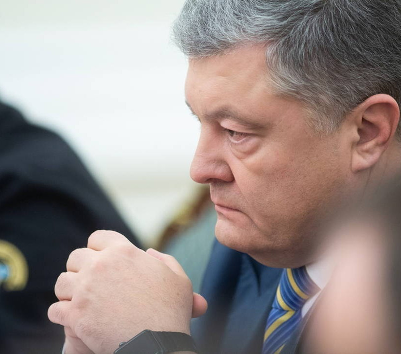 «Τύμπανα» πολέμου μεταξύ Ρωσίας – Ουκρανίας: Στρατιωτικό νόμο θέλει να κηρύξει το Κίεβο (pics+vids)