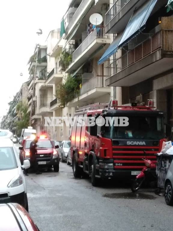 Τραγωδία στο κέντρο της Αθήνας: Νεκρά δύο άτομα από φωτιά σε διαμέρισμα (pics)