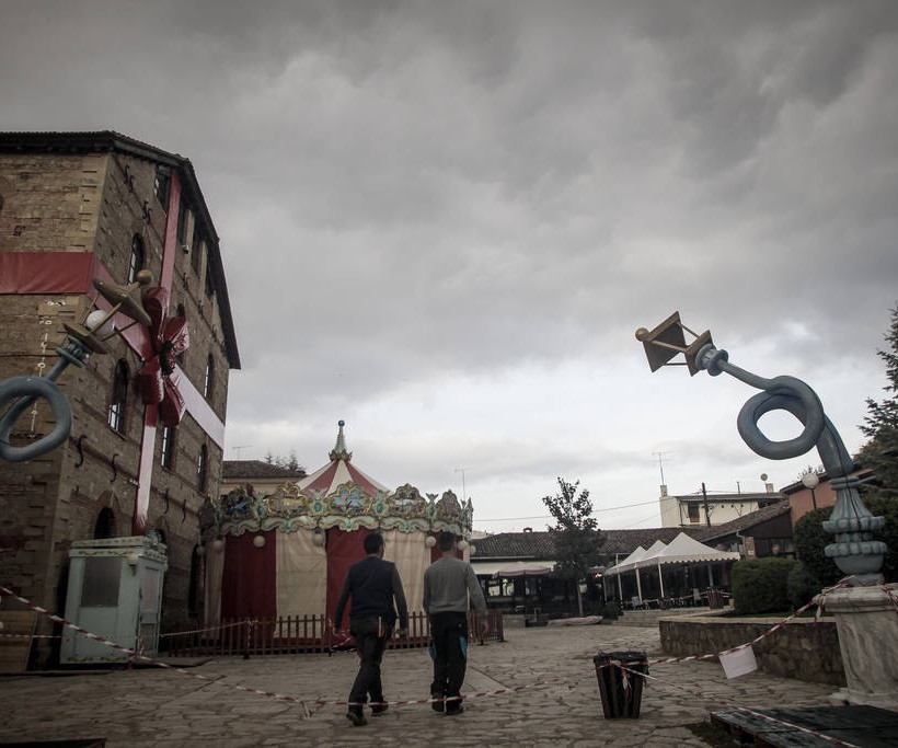 Τρίκαλα: Πυρετώδεις προετοιμασίες για το «Μύλο των ξωτικών» που μαγεύει μικρούς και μεγάλους (pics)