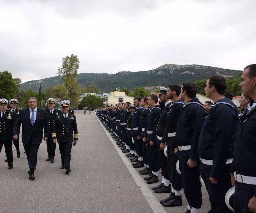 Ο Καμμένος όρκισε το γιο του στο Πολεμικό Ναυτικό - Τι έγραψε στο Twitter (pics)
