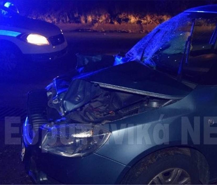 Αυτοκίνητο τράκαρε με άλογο στο Καρπενήσι (ΣΚΛΗΡΕΣ ΕΙΚΟΝΕΣ)